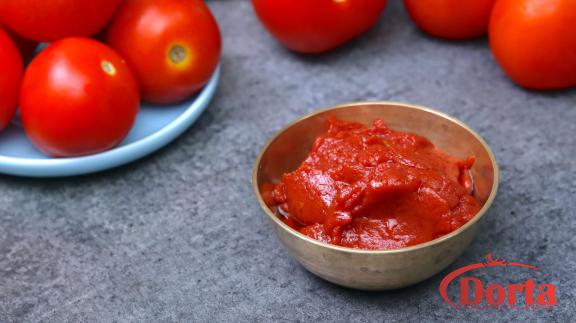 Using Greenhouse Tomato Paste at Restaurant 