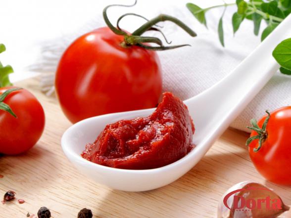 Eating 100% Natural Tomato Paste without Salt